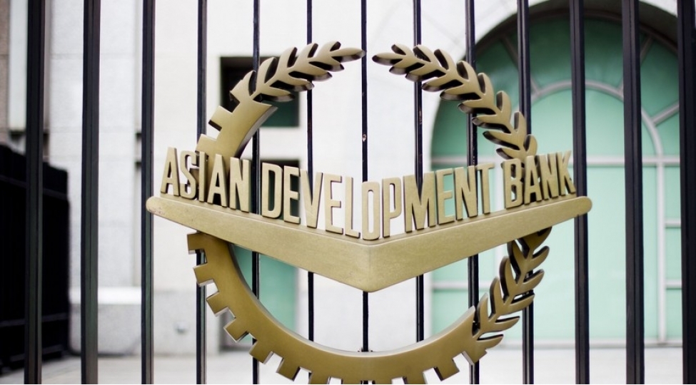 adb-nin-illik-toplantisi-cherchivesinde-carec-uzre-sessiya-basha-chatib