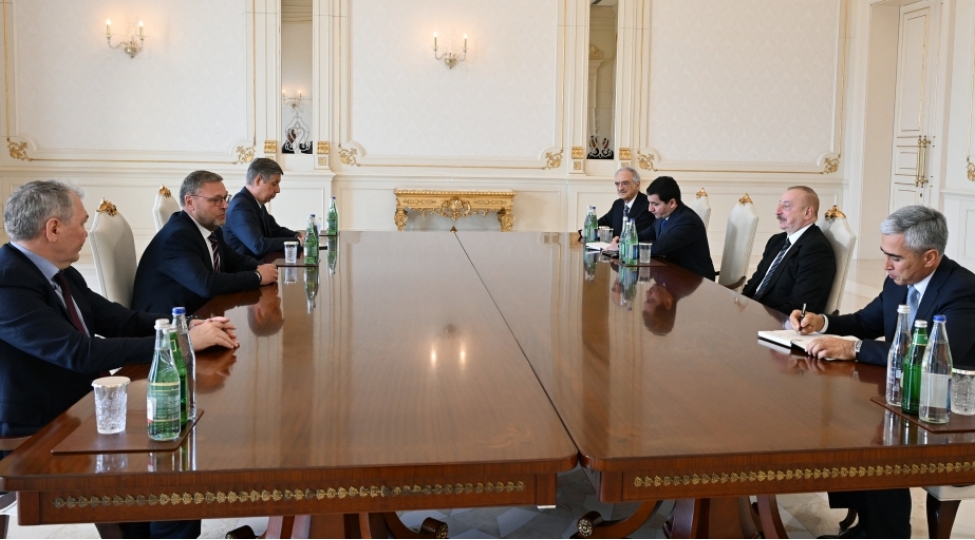 prezident-ilham-eliyev-rusiyanin-federasiya-shurasinin-sedr-muavinini-ve-dovlet-dumasinin-komite-sedrini-qebul-edib