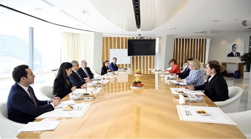 heyder-eliyev-fondunun-rusiyadaki-layiheleri-muzakire-olunub-foto