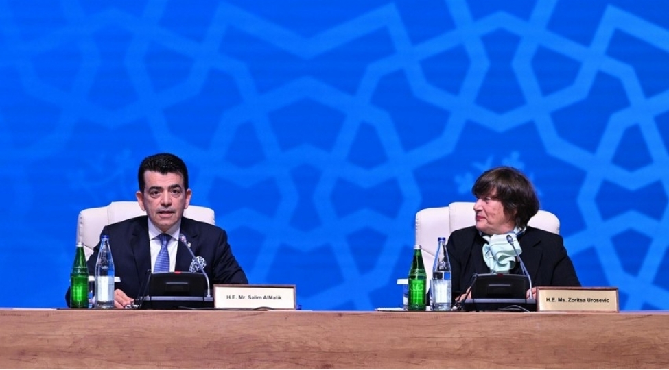 icesco-nun-bash-direktoru-vi-umumdunya-medeniyyetlerarasi-dialoq-forumunu-yuksek-qiymetlendirib