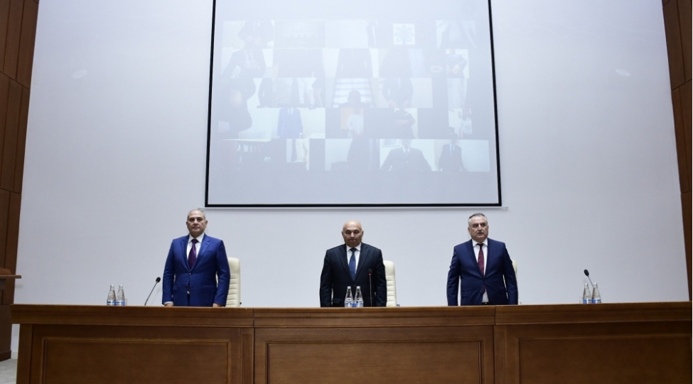 yap-hemkarlar-ittifaqi-komitesinin-hesabat-yigincagi-kechirilib-foto
