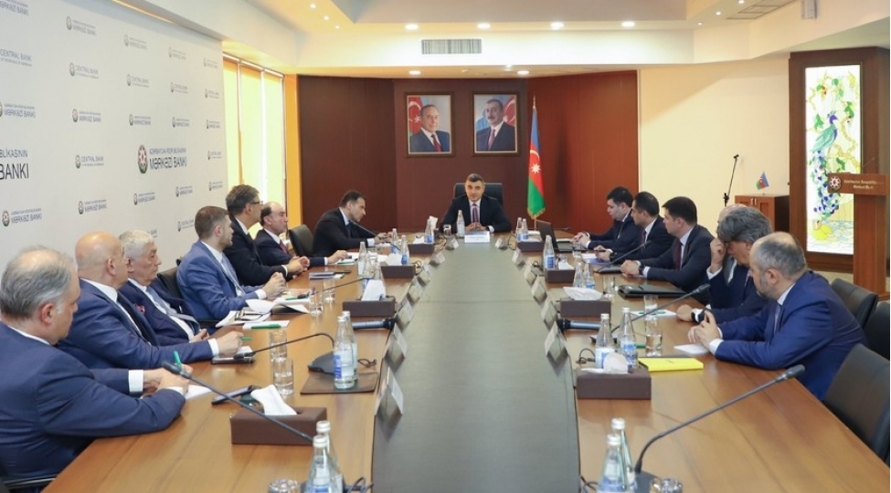 merkezi-bankda-maliyyebazarlarindaki-son-meyller-muzakire-edilib