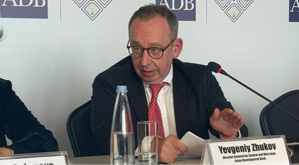 yevgeni-jukov-aib-azerbaycanla-gunesh-enerjisi-ile-bagli-investisiya-imkanlarini-muzakire-edir