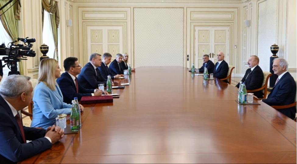 prezident-heshterxan-vilayetinin-qubernatorunu-qebul-edib