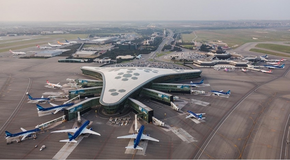 aprelde-baki-aeroportunda-sernishin-axini-50-artib