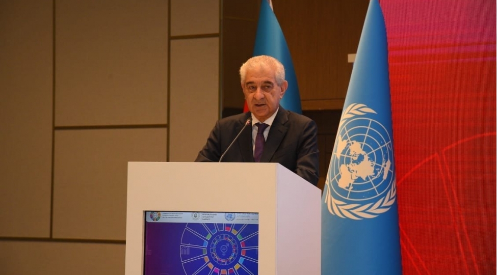 eli-ehmedov-azerbaycanda-qadinlarin-fealliginin-artirilmasina-ehtiyac-duyulan-saheler-var