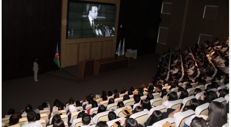 nizami-rayonunda-heyder-eliyev-irsi-qalib-butov-ve-lider-azerbaycan-movzusunda-tedbir-kechirilib