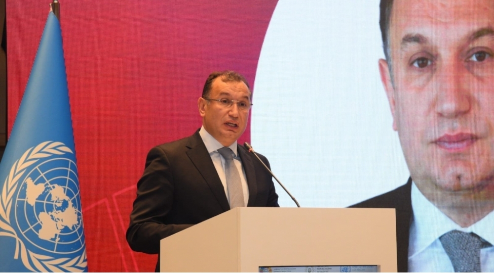qadin-sahibkarligin-inkishafi-ile-bagli-50-milyon-manatdan-chox-guzeshtli-kredit-verilib-nazir-muavini