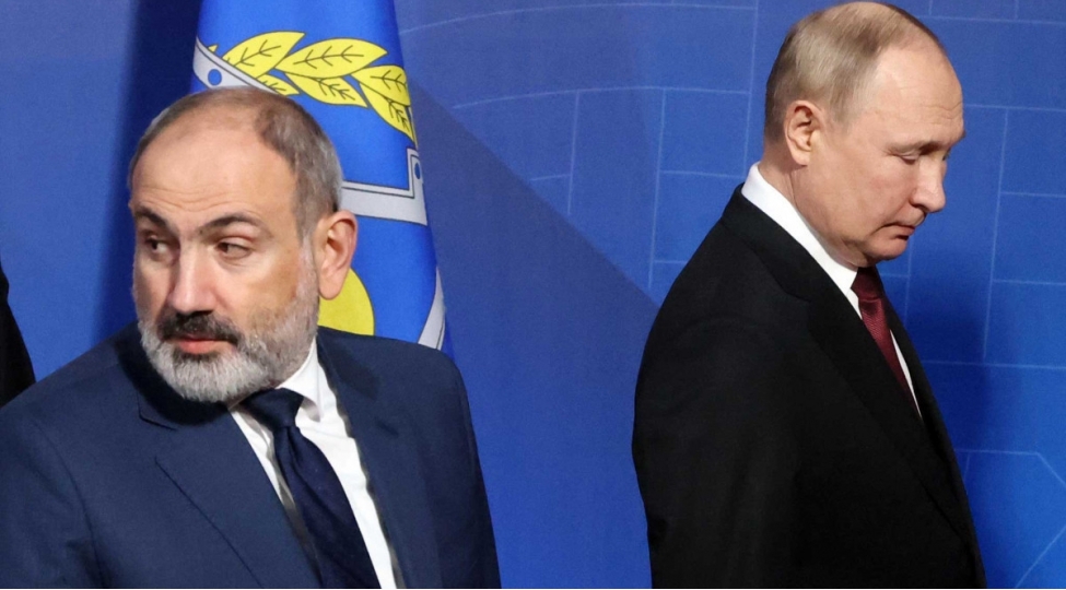 pashinyan-hokumeti-ikibashli-oyun-oynayir-ve-eyni-vaxtda-3-stulda-eyleshib-rey