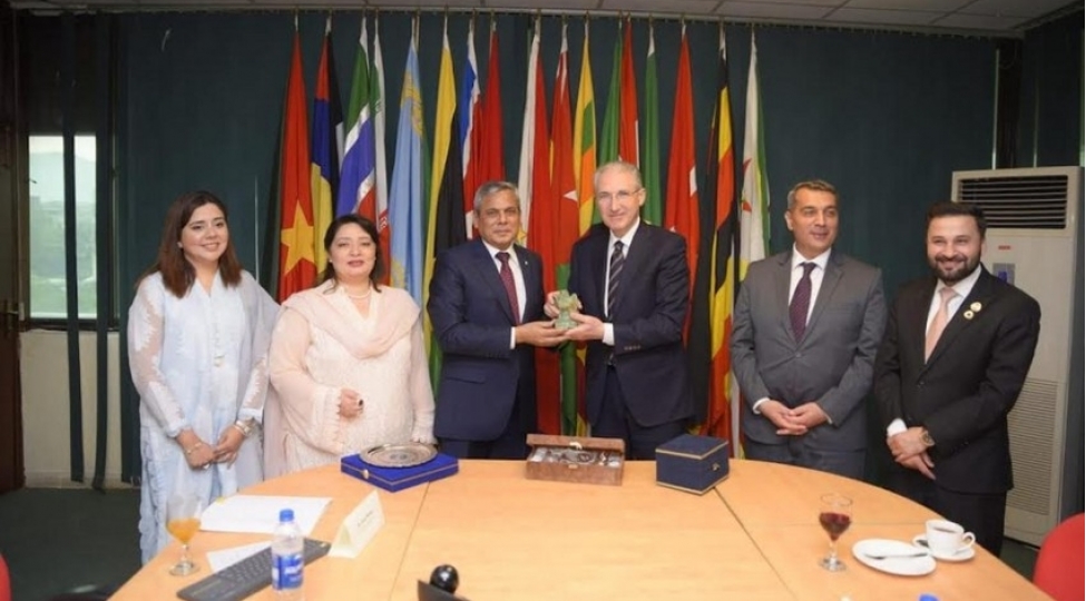 cop29-un-prezidenti-pakistanda-comsats-in-bash-qerargahinda-olub