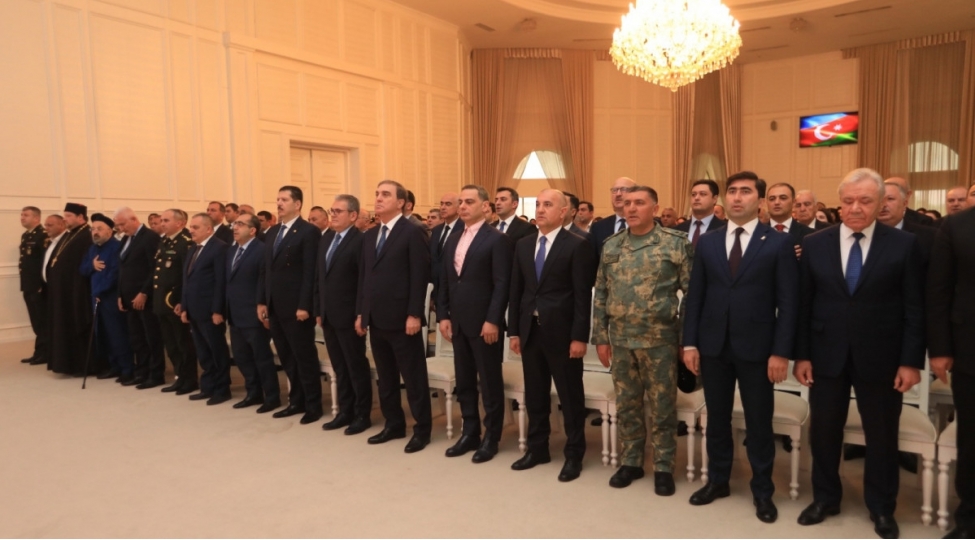 gencede-heyder-eliyevin-anadan-olmasinin-101-ci-ildonumune-hesr-olunmush-konfrans-kechirilib