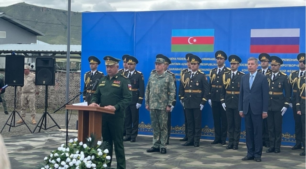 sulhun-berqerar-olunmasi-prosesinde-istehkamchilar-hektarlarla-erazileri-minalardan-temizleyib-yevgeniy-nikoforov