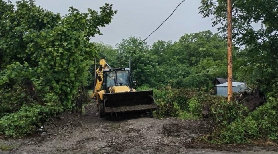 qebelenin-su-basan-kendlerinde-tedbirler-gorulur-video