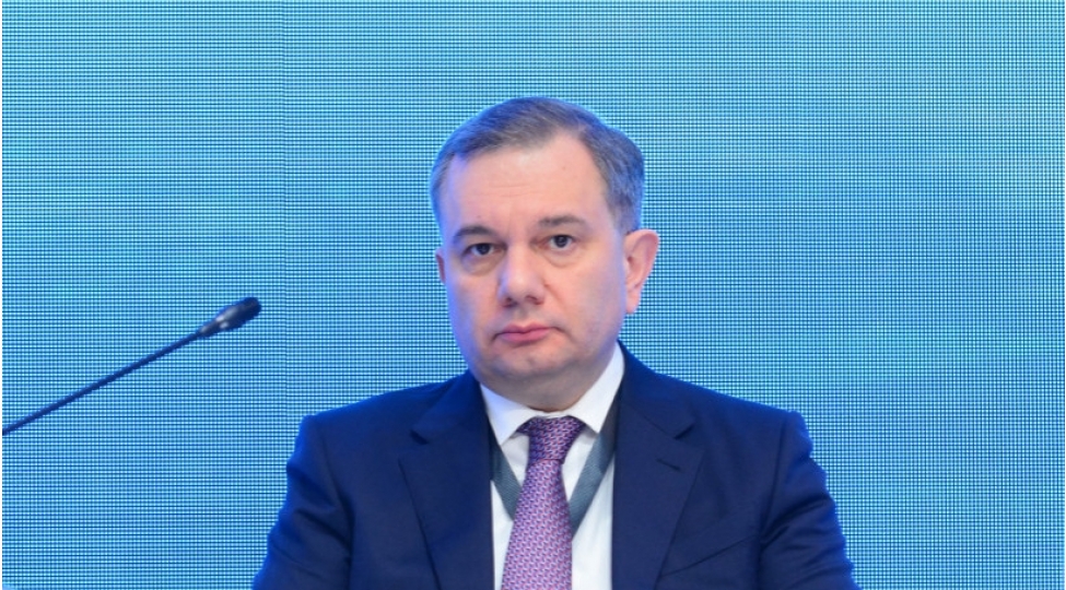 nazir-muavini-azerbaycanda-ehalinin-65-i-reqemsal-id-den-istifade-edir