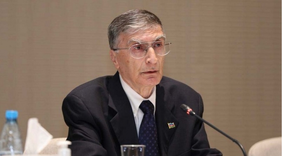 nobel-mukafati-laureati-azerbaycana-gelecek