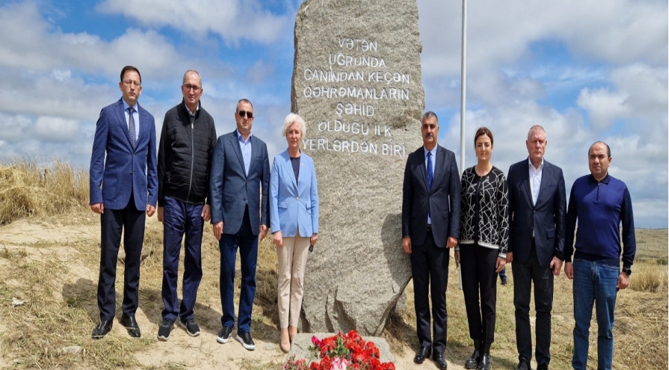 latviya-parlamentinin-sedri-fuzuliye-sefer-edib-foto-yenilenib