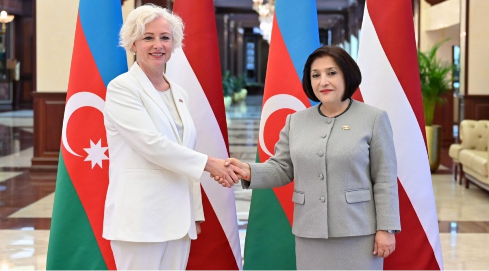 milli-meclisin-sedri-latviya-seyminin-sedri-ile-gorushub
