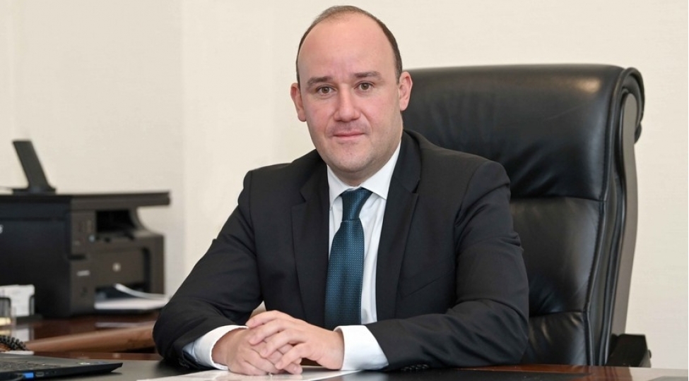 ilqar-hesenov-azerbaycanda-risk-qruplarinin-teyin-edilmesi-uzre-mallarin-tesnifati-aparilib