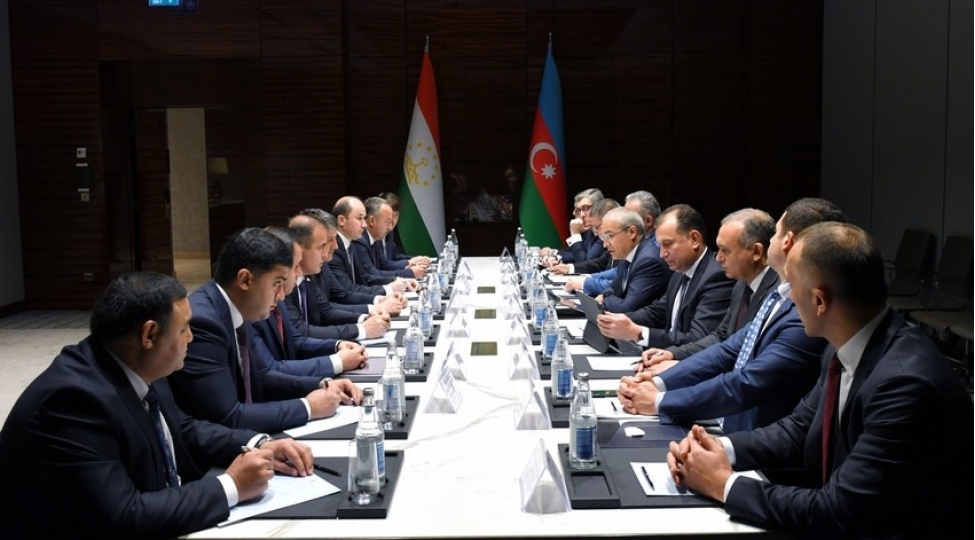 azerbaycan-tacikistanla-birge-fealiyyet-sahelerini-mueyyenleshdirib