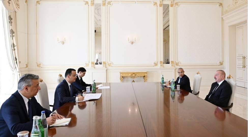 prezident-ilham-eliyev-ozbekistanin-investisiya-senaye-ve-ticaret-nazirini-qebul-edib-foto