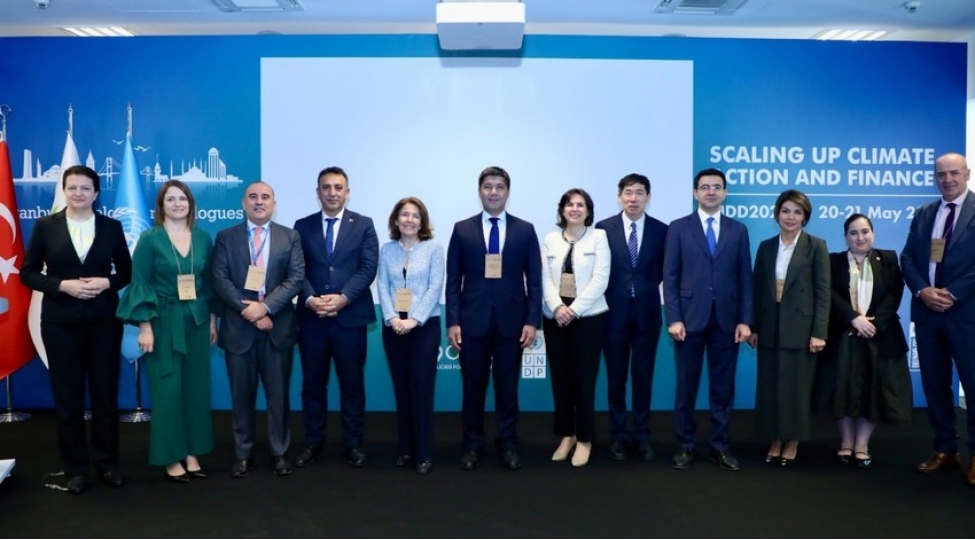 istanbul-inkishaf-dialoqunda-cop29-sedrliyine-baxish-teqdim-edilib-foto