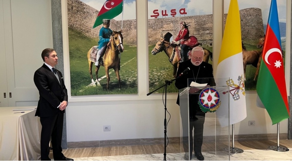 azerbaycanin-vatikandaki-sefirliyi-musteqillik-gunu-ile-bagli-resmi-qebul-teshkil-edib-foto