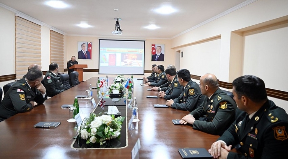gurcustanin-herbi-polis-departamentinin-numayende-heyeti-azerbaycana-sefer-edib