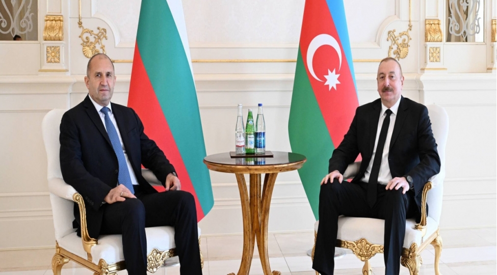 rumen-radev-prezident-ilham-eliyevi-tebrik-edib