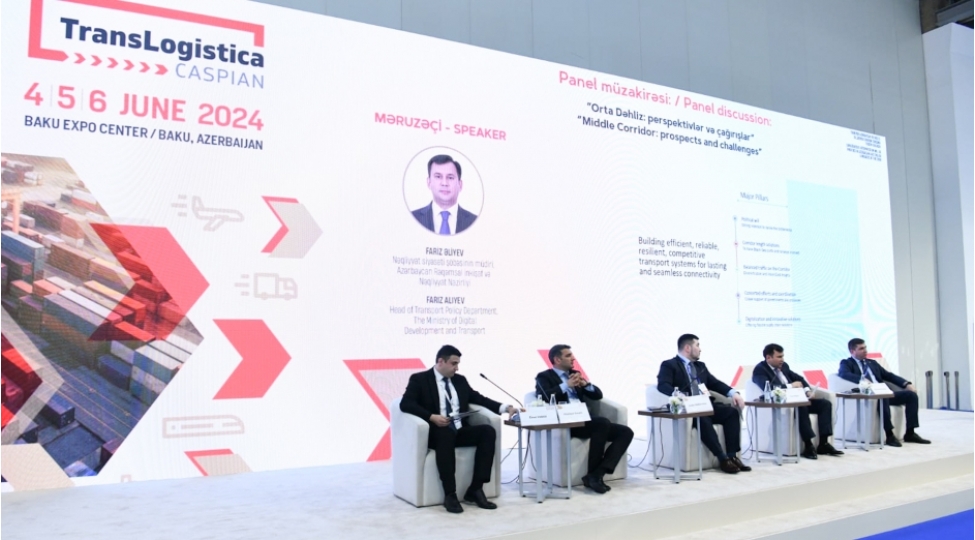 baki-enerji-heftesi-cherchivesinde-orta-dehliz-perspektivler-ve-chagirishlar-movzusunda-panel-kechirilib
