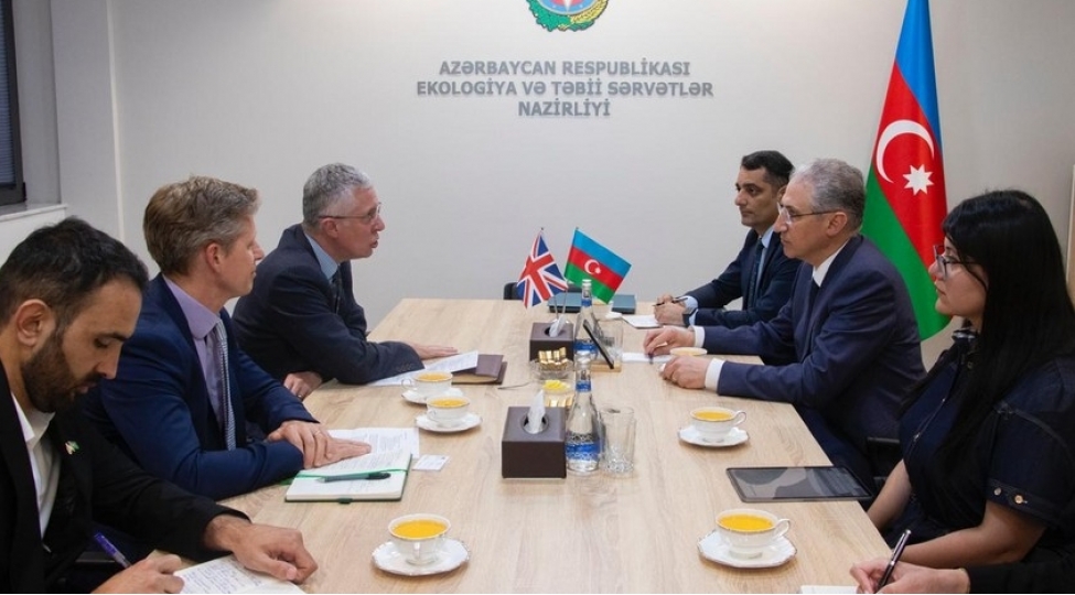 muxtar-babayev-britaniya-sefiri-ile-cop29-a-hazirliq-meselelerini-muzakire-edib