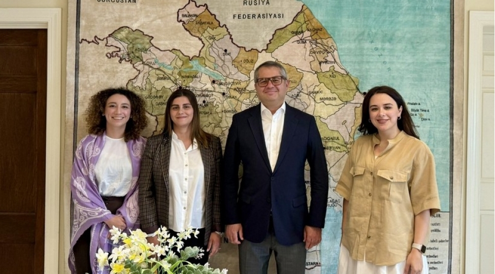 xezer-ibrahim-absh-dovlet-departamenti-proqraminin-azerbaycanli-ishtirakchilari-ile-gorushub
