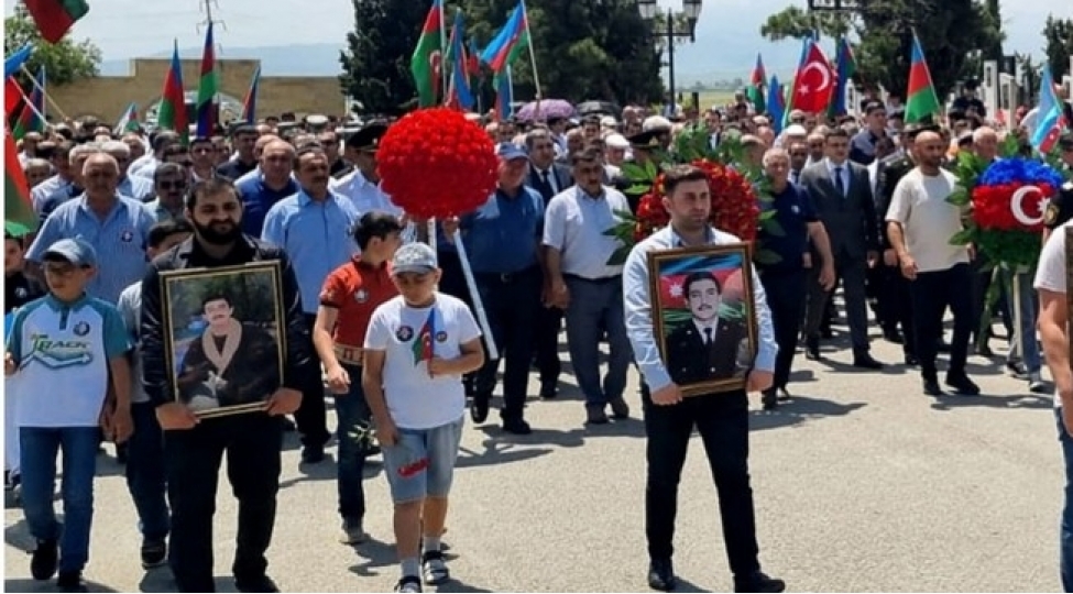 shehid-atasi-ovladimin-qebri-berpa-edilib-uyudugu-yer-bize-melum-olub