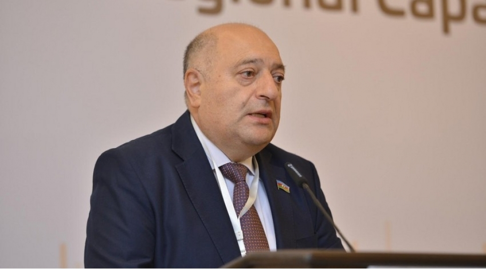 azerbaycanda-qazi-ve-shehid-ailelelerin-butun-uzvleri-menzil-novbesine-dayana-bilecek