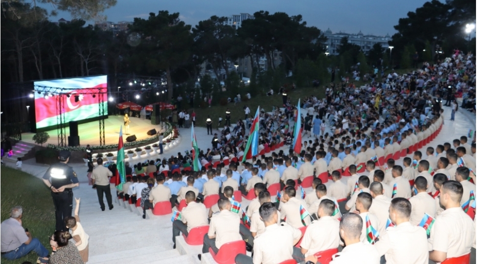 xetai-rayonunda-15-iyun-milli-qurtulush-gunu-munasibetile-konsert-proqrami-teshkil-olunub-video