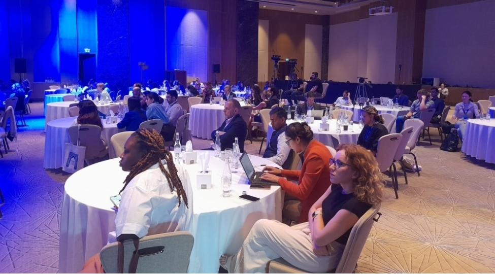 saglam-geleceklerin-proqnozlashdirilmasi-qlobal-sammiti-ishini-davam-etdirir