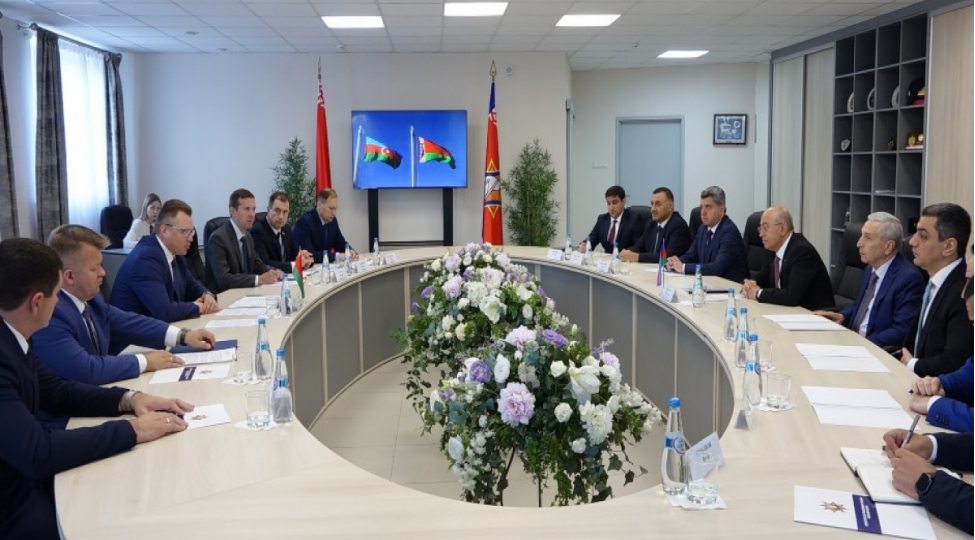kemaleddin-heyderov-belarusun-fovqelade-hallar-naziri-ile-gorushub