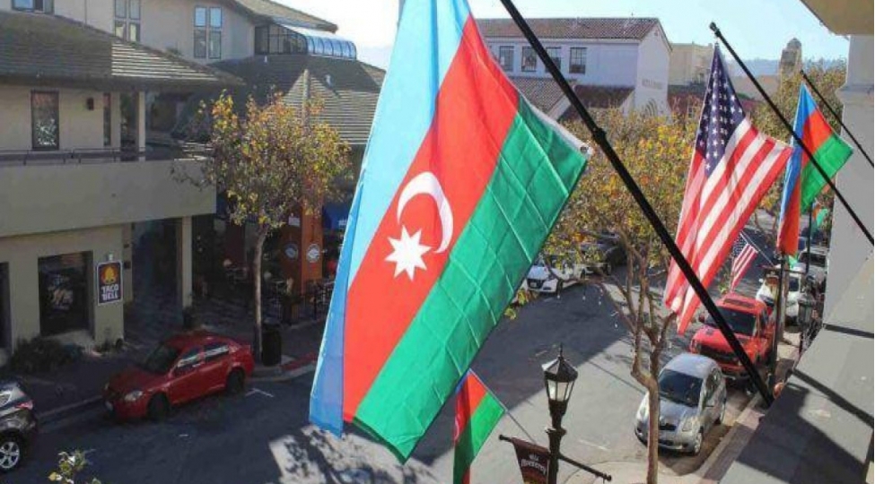 absh-sefirliyi-helak-olan-anama-emekdashinin-ailesine-bashsagligi-verib