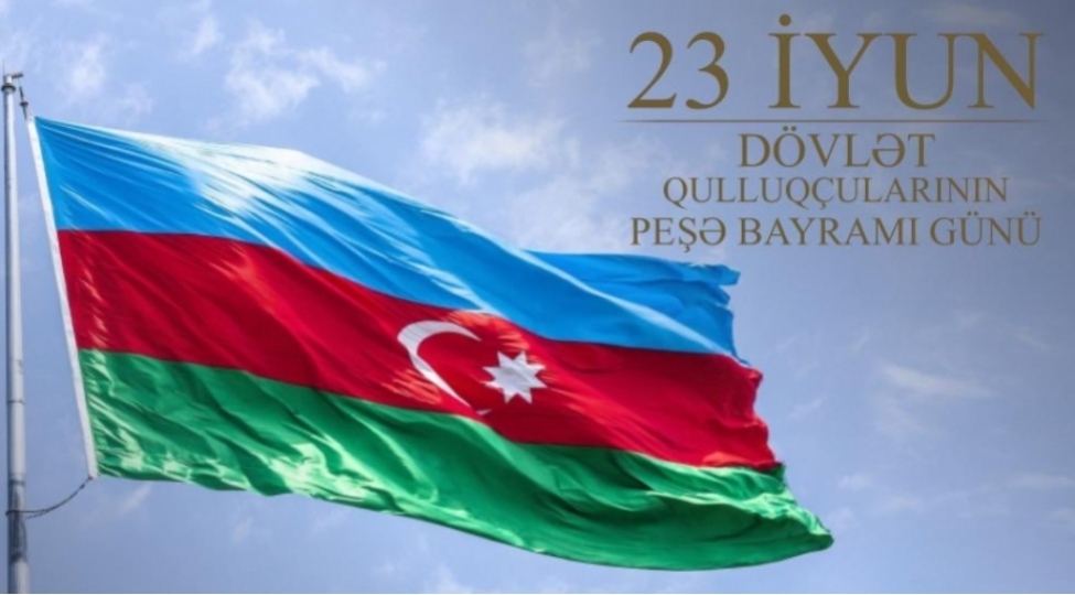 azerbaycanda-dovlet-qulluqchularinin-peshe-bayramidir