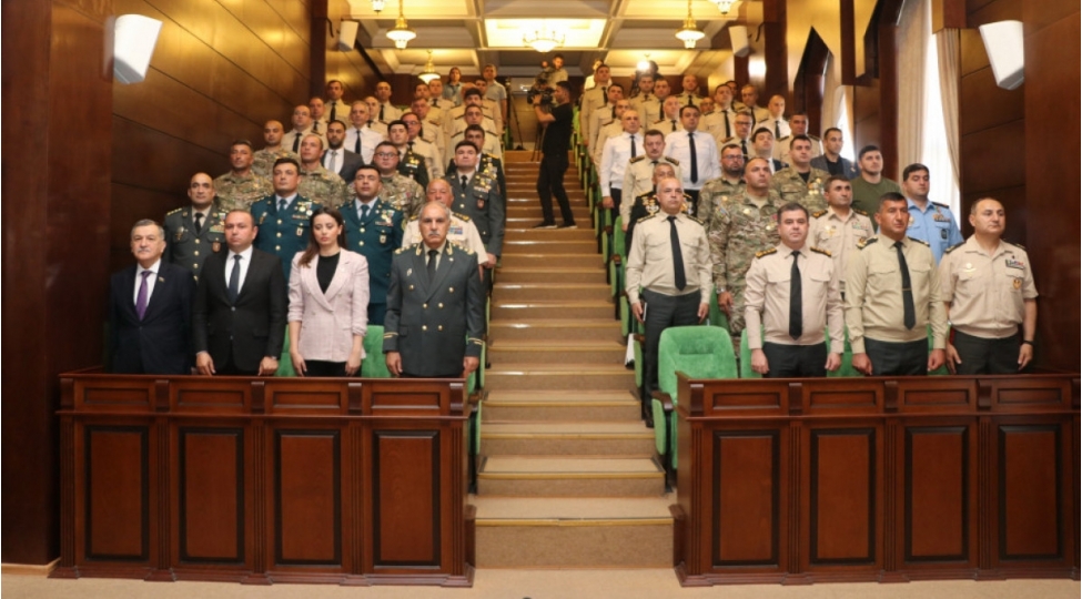 herbi-prokurorluqda-veten-muharibesi-qehremanlari-ile-gorush-kechirilib-foto