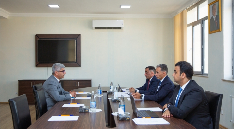 reqemsal-inkishaf-ve-neqliyyat-naziri-siyezende-vetendashlarla-gorushub