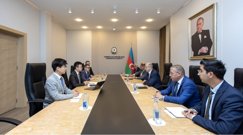 chin-shirketleri-ile-enerji-saxlanc-sistemlerinin-tetbiqi-sahesinde-emekdashliq-muzakire-edilib