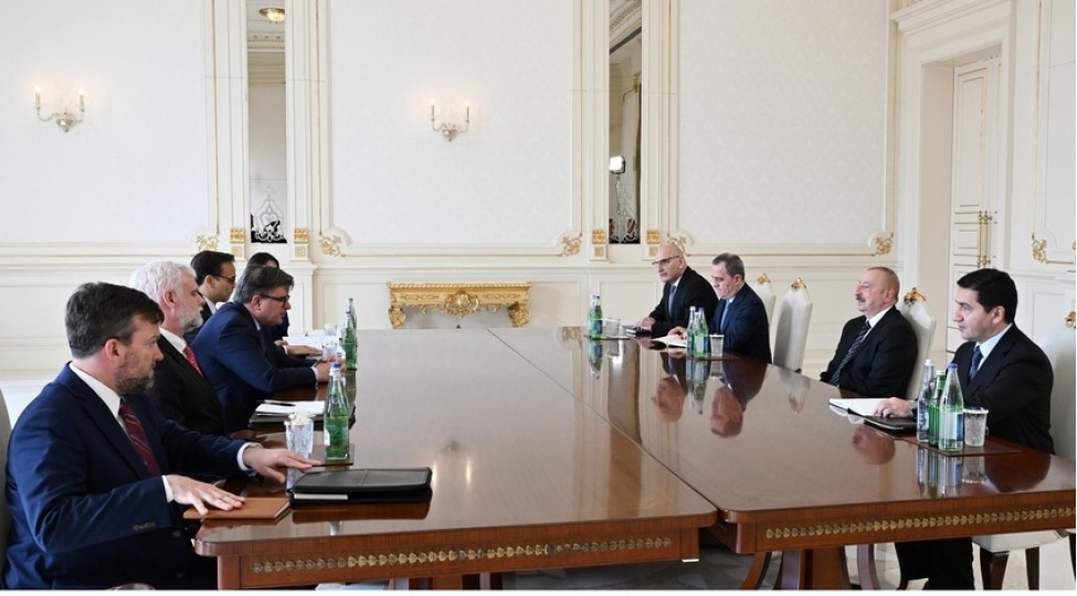 prezident-ilham-eliyev-absh-dovlet-katibinin-avropa-ve-avrasiya-meseleleri-uzre-komekchisini-qebul-edib-yenilenib