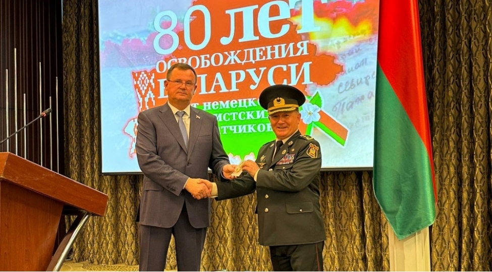 belarus-prezidenti-polkovnik-celil-xelilovu-teltif-edib