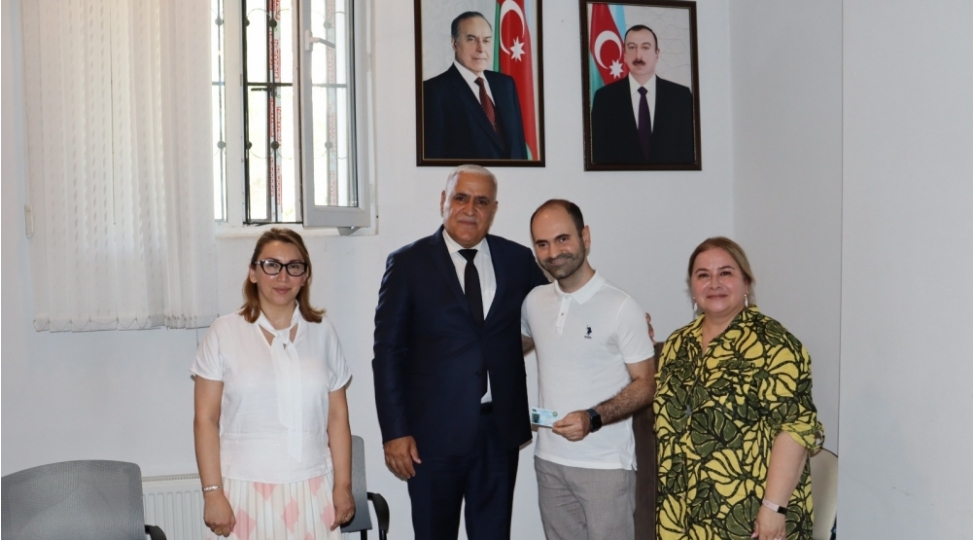 yap-xetai-rayon-teshkilatinin-zig-yolu-22-unvani-uzre-erazi-partiya-teshkilatinda-yeni-uzvlere-vesiqeler-teqdim-olunub