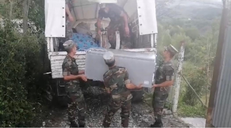 qoydan-sakinleri-texliye-edilir-yenilenib