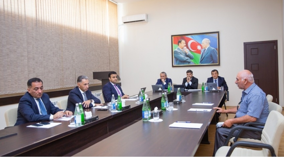 reshad-nebiyev-agsu-sheherinde-vetendashlari-qebul-edib