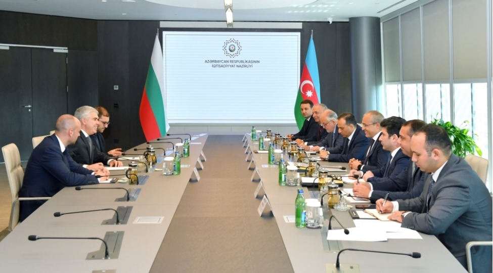 azerbaycan-ve-bolqaristan-enerji-emekdashligini-muzakire-edib