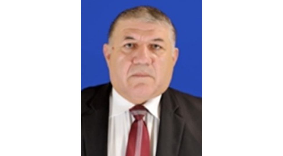 konullere-ishiq-sachan-yollara-mayak-olan-bir-muellim-omru