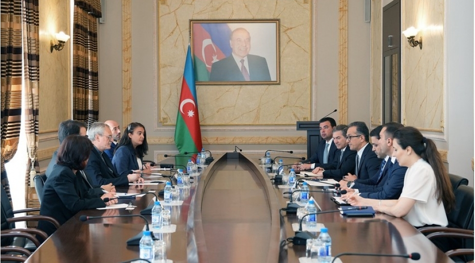 ramin-memmedovvatikanin-muqeddes-arxeologiya-uzre-pontifik-komissiyasinin-prezidenti-ile-gorushub