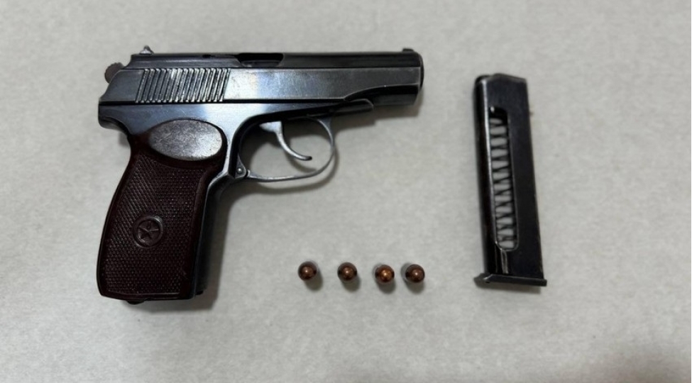 saatli-sakininden-makarov-markali-tapancha-goturulub